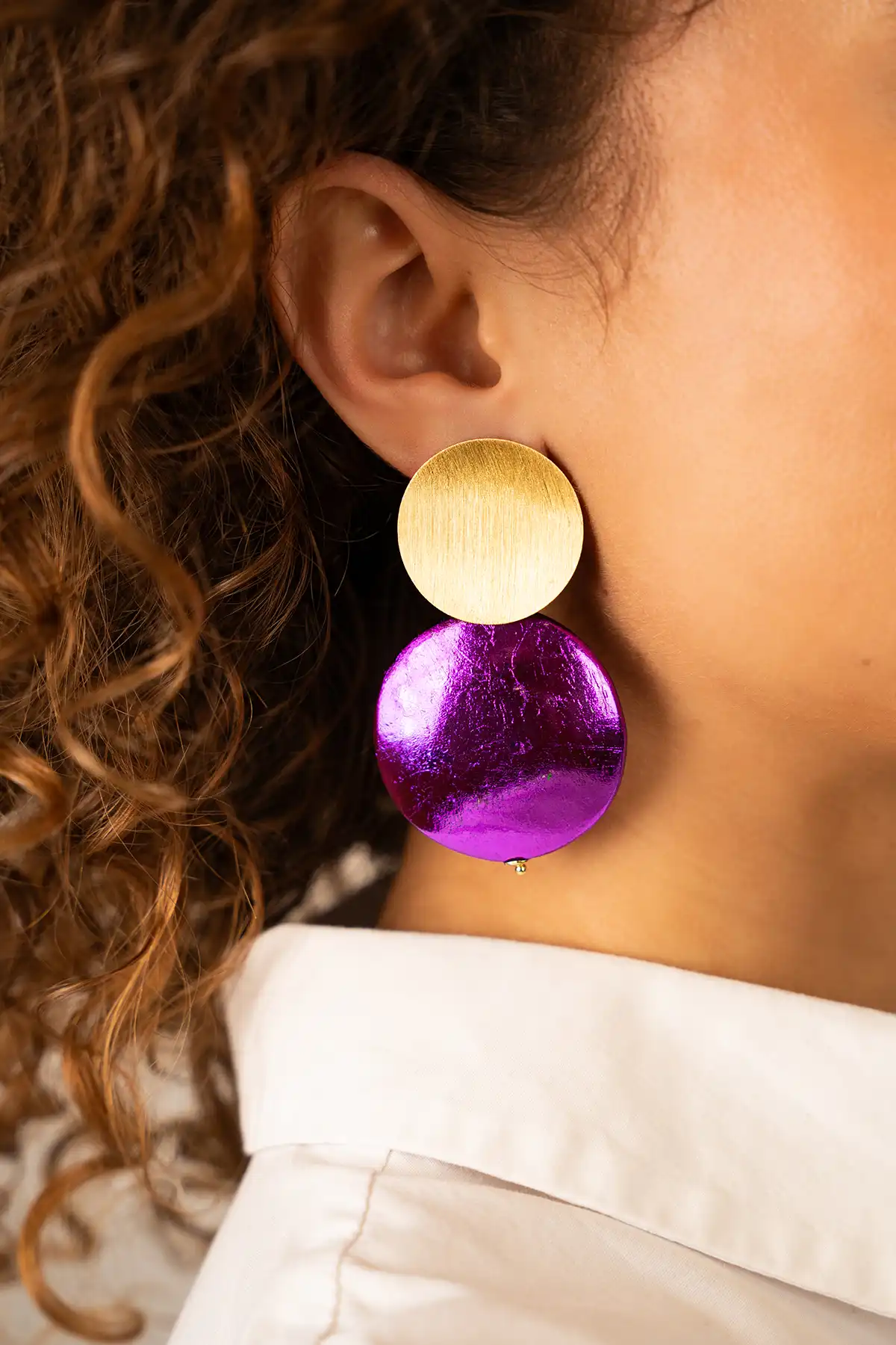 Wooden Earrings Round XL Metallic Purple