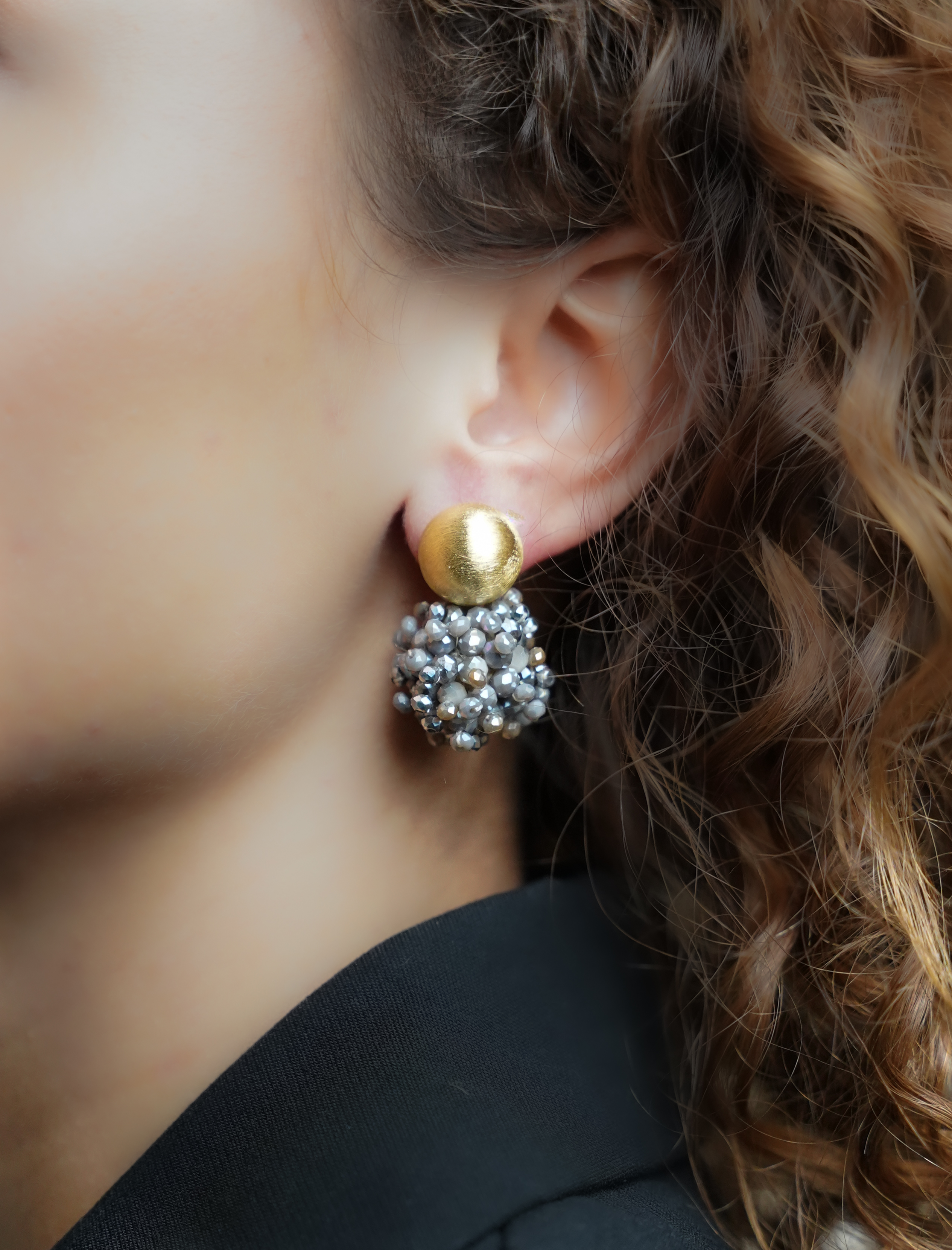 Metallic Beige Nude Earrings Jacky Double Stones Globe Slott-theme.productDescriptionPage.SEO.byTheBrand