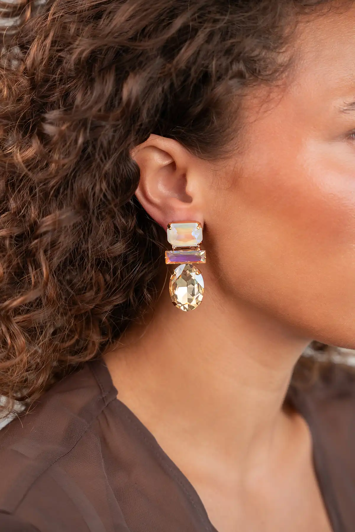Nude Earrings Vajen Triple Shapes  lott-theme.productDescriptionPage.SEO.byTheBrand