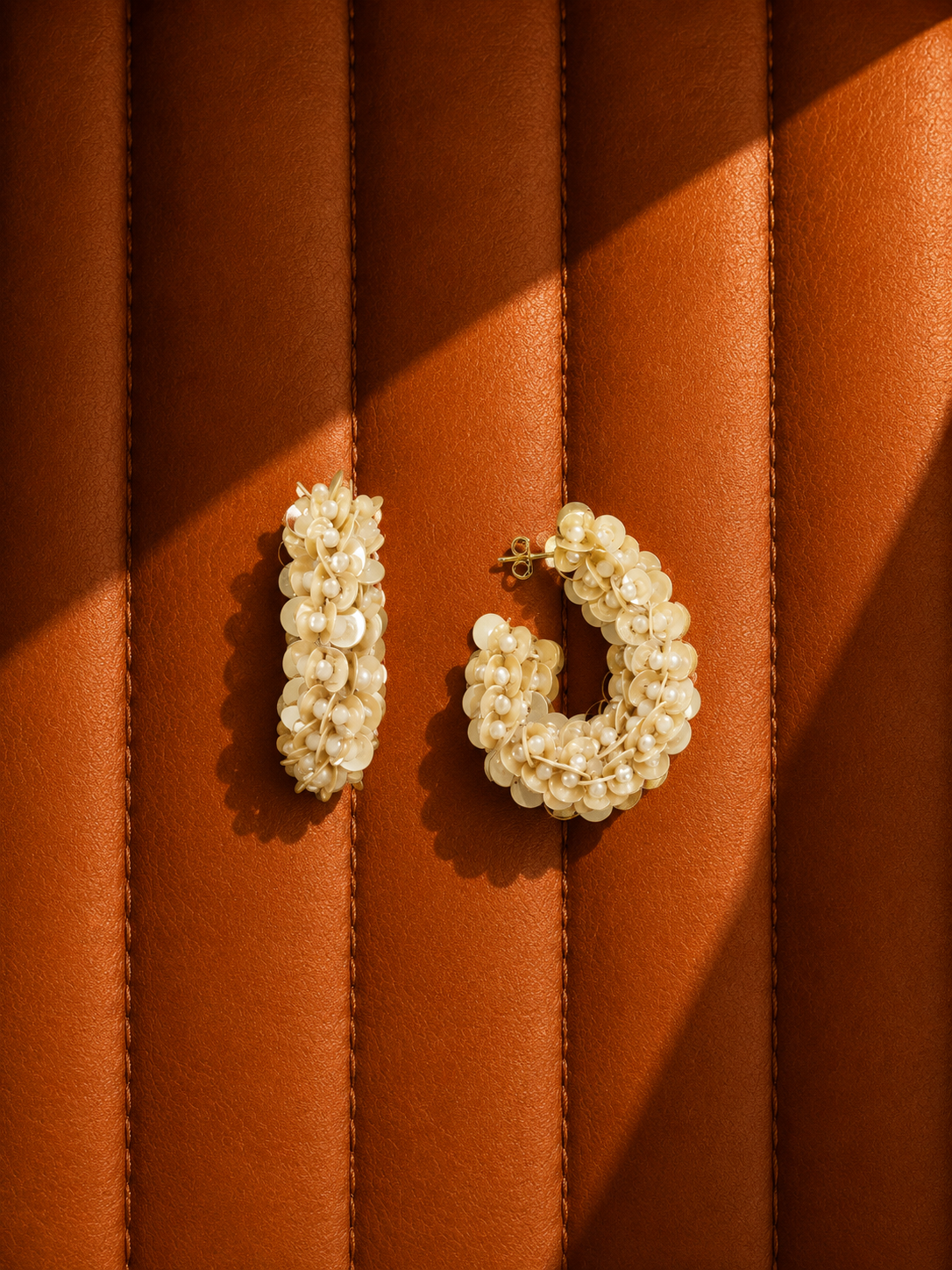 Beige Oorbellen Eva Sequin Oval Creole L