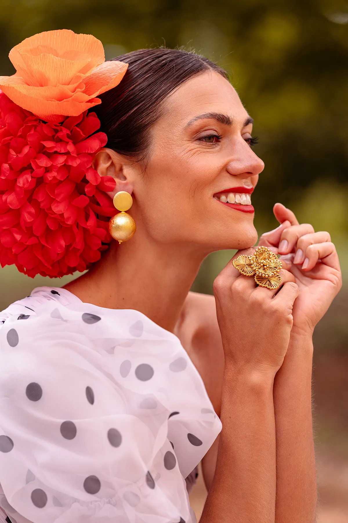 Goudkleurige Oorbellen Isa Earring Globe XL