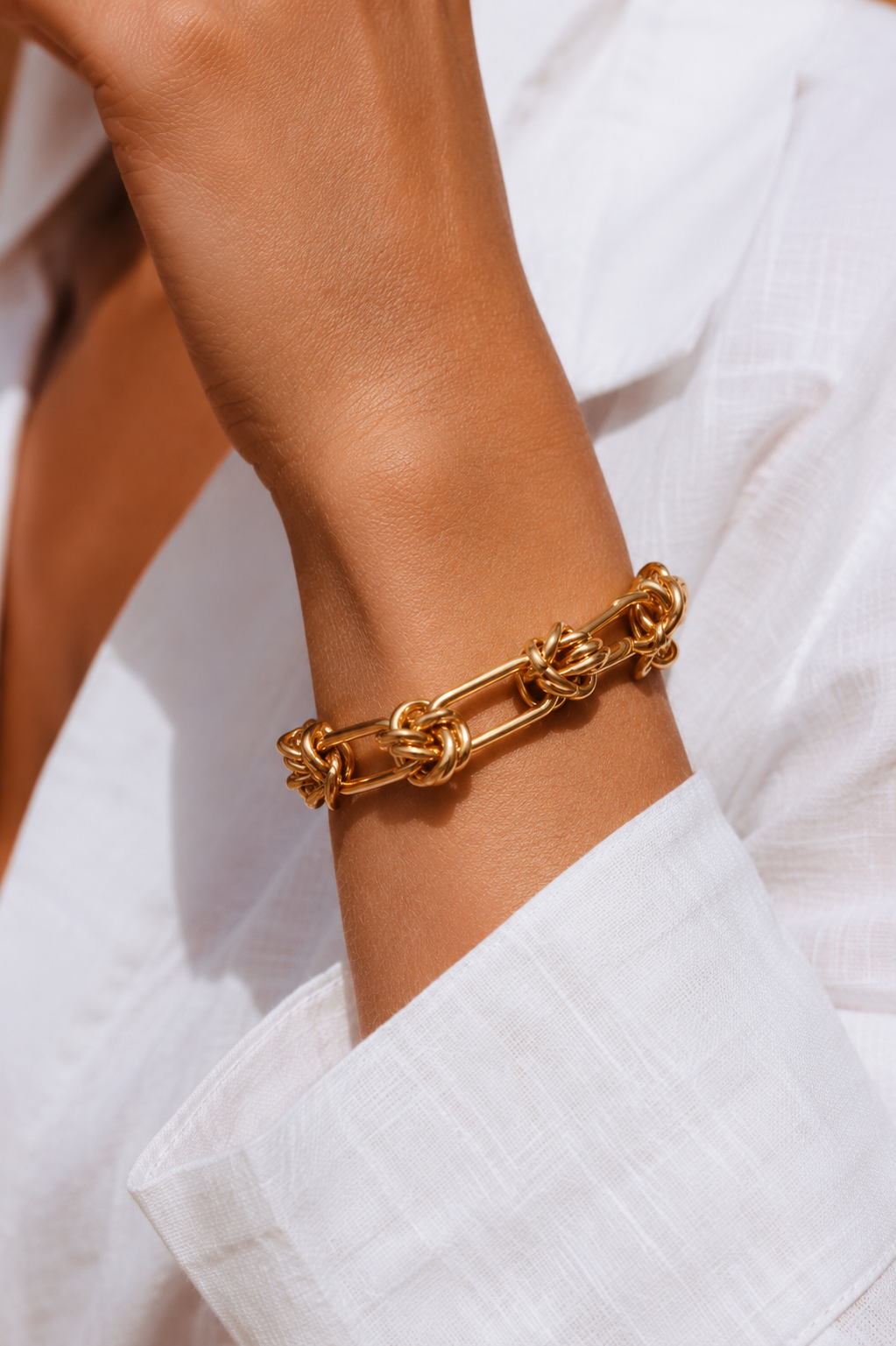 Gold Colored Knotted Link Bracelet