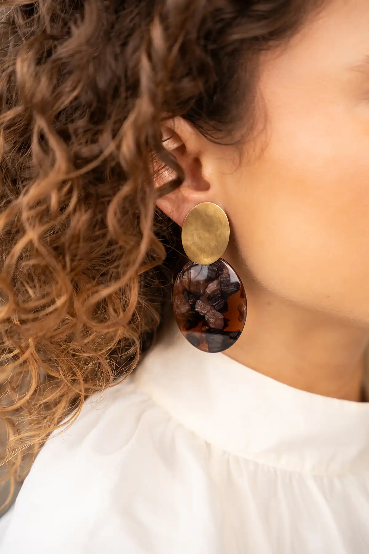 Brown Earrings Celia Bugle