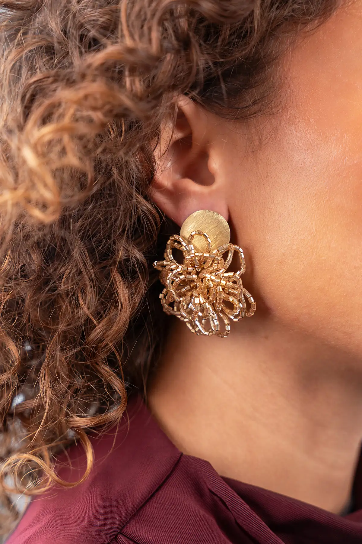 Goudkleurige Oorbellen Knotted Element L Maerle