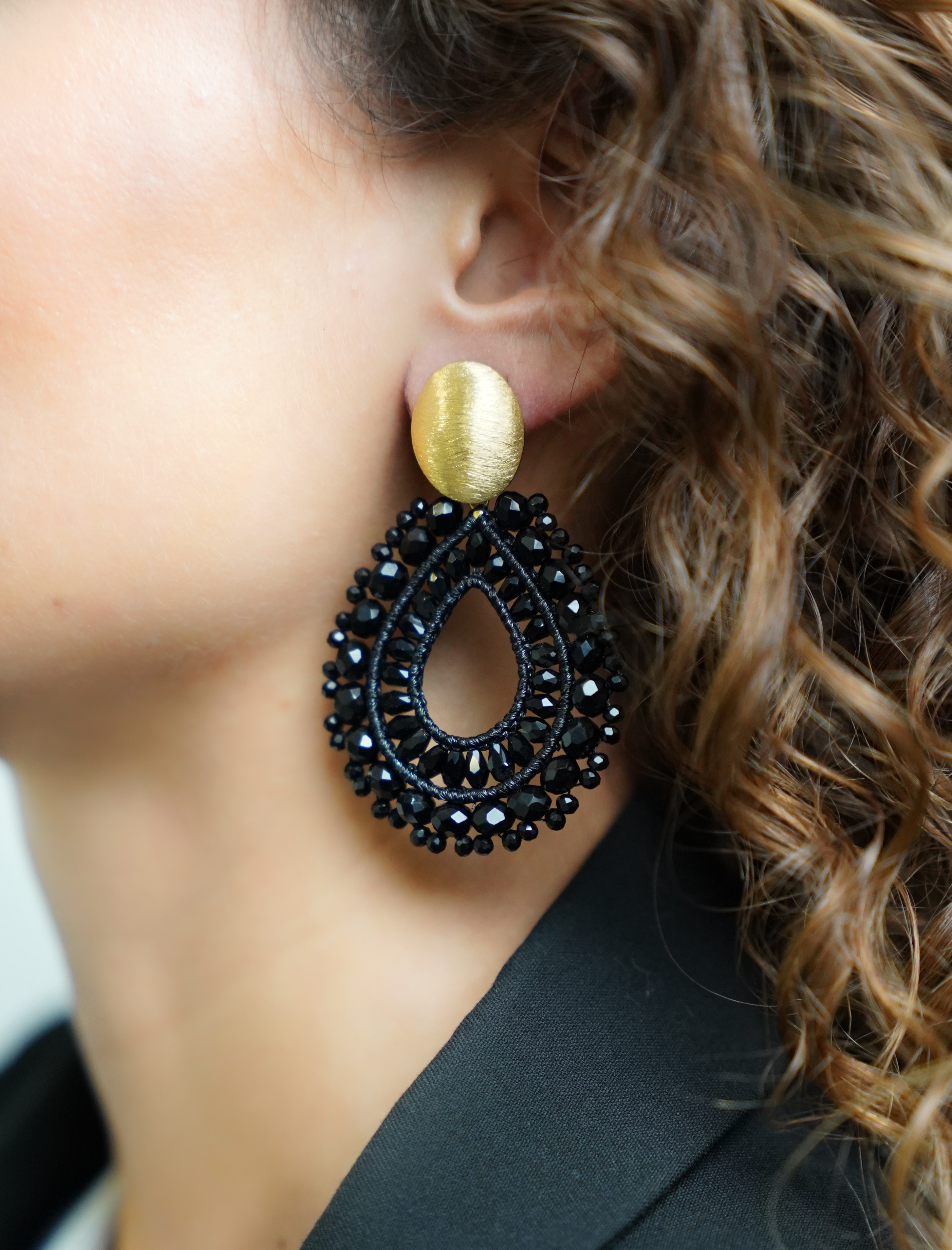 Black Earrings Fox Irregular