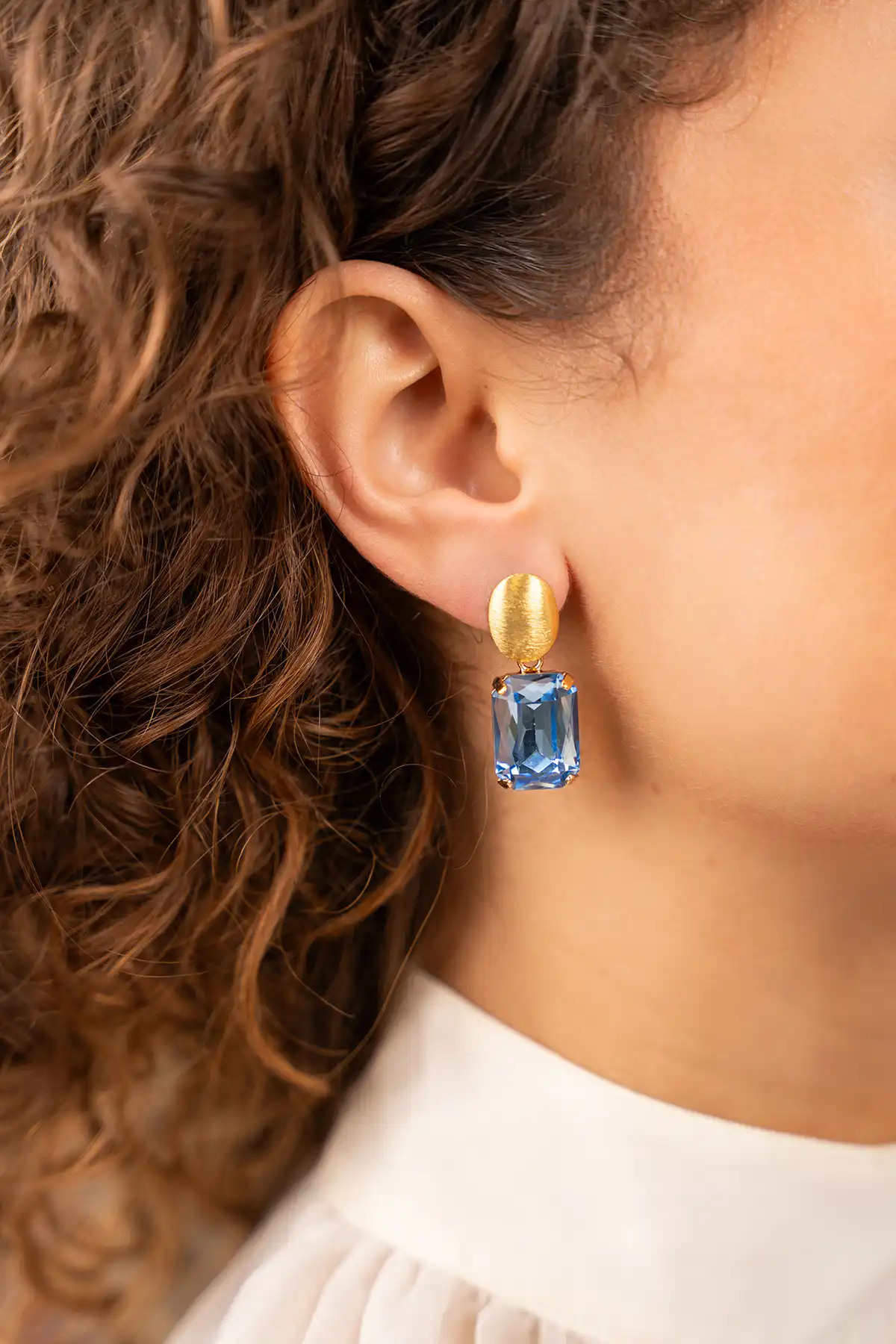 Blauwe oorbellen strass rechthoek Mlott-theme.productDescriptionPage.SEO.byTheBrand