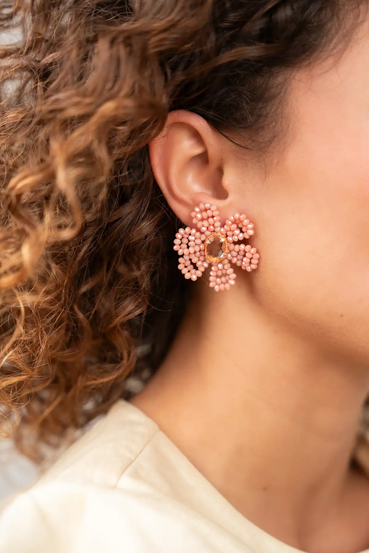 Coral Oorbellen Madelief Blooming Flowerlott-theme.productDescriptionPage.SEO.byTheBrand