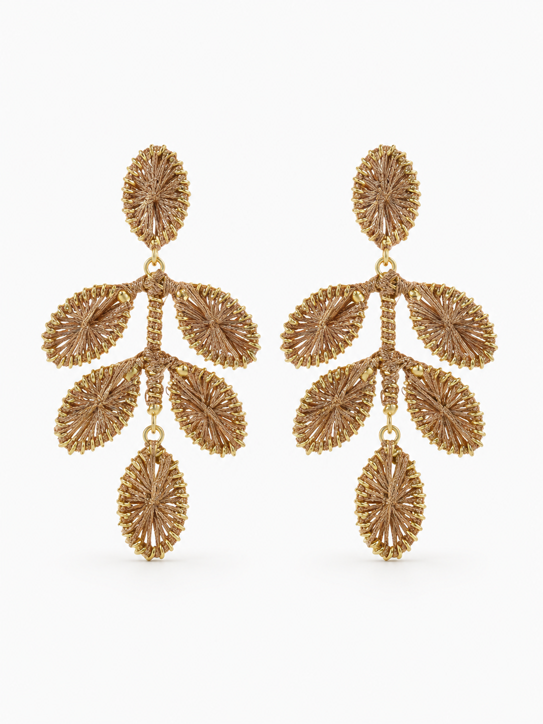 Beatrice – Flower Leaf Oorbellen M – Champagne