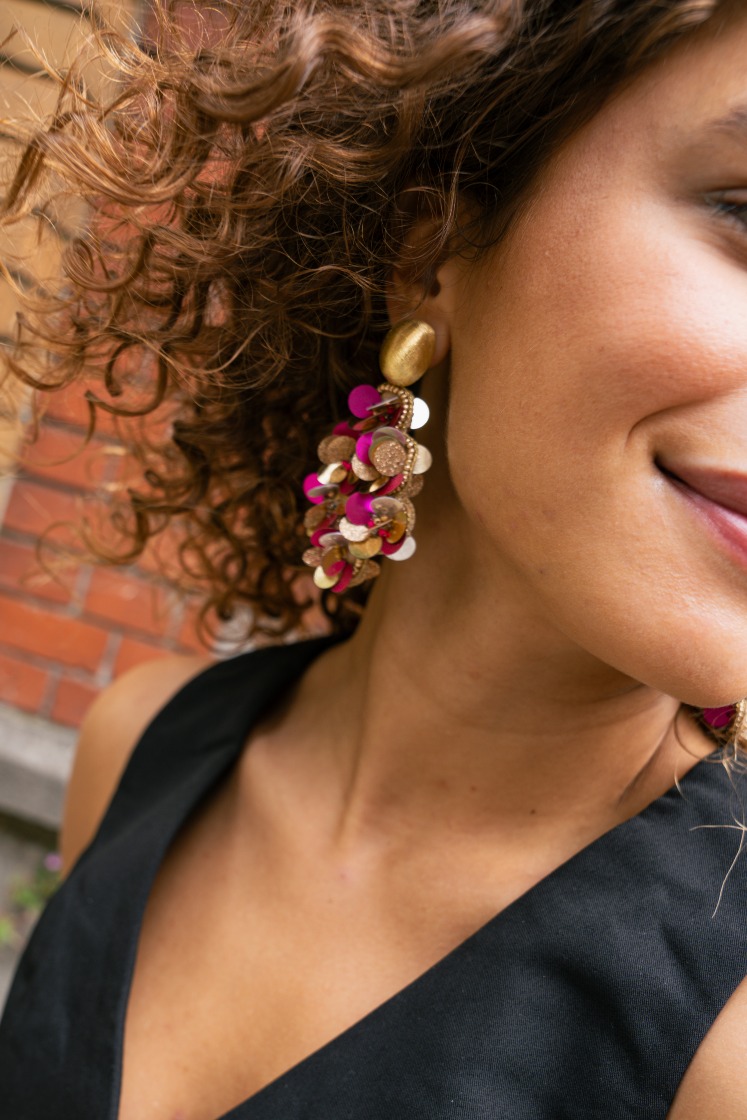 Sequin Earrings Metallic Fuchsia Butterfly Drop Llott-theme.productDescriptionPage.SEO.byTheBrand