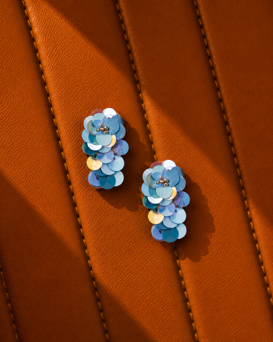 Blauwe Oorbellen Linde Sequin Flower Waterfall M