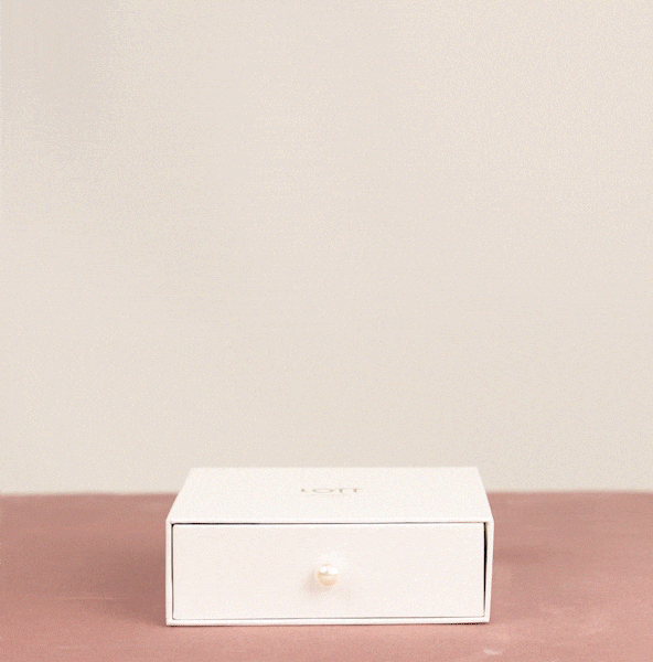 Extra luxury gift packaging white pearl
