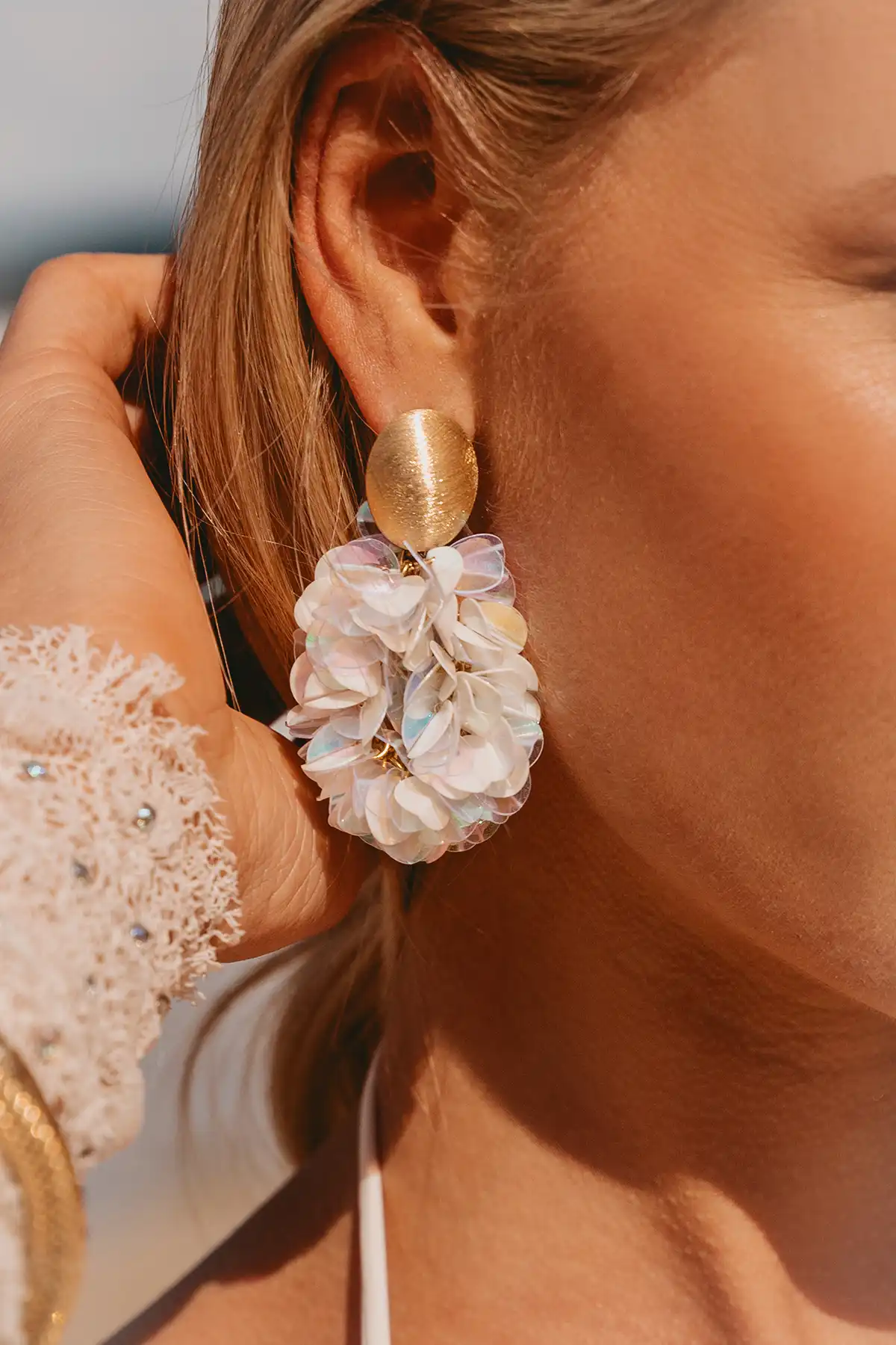 Sequin earrings Holo pearl Sas Oval Mlott-theme.productDescriptionPage.SEO.byTheBrand