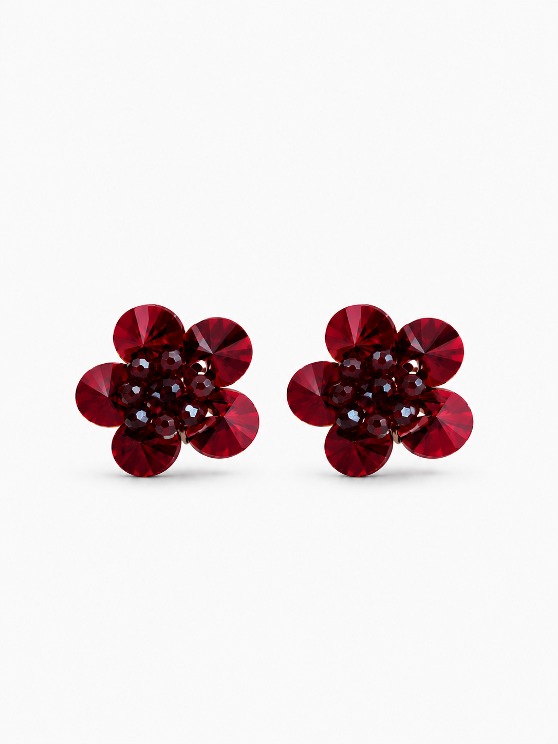 Bordeaux Flower Stud Teuntje