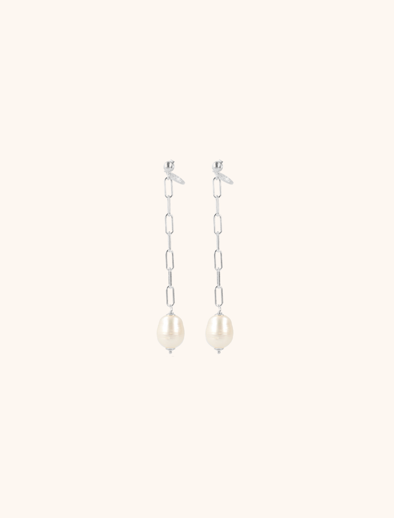 Tara Mother Earth Pearl Closed For Ever Earrings