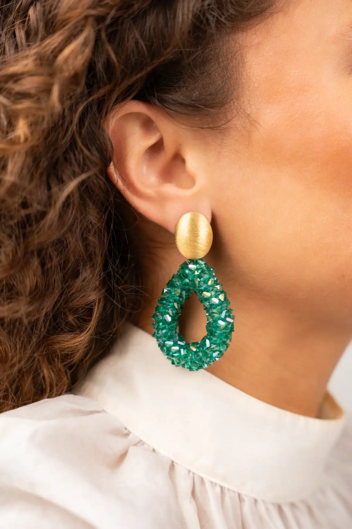 Emerald Ohrhanger Marieke Tropfen L Rawlott-theme.productDescriptionPage.SEO.byTheBrand