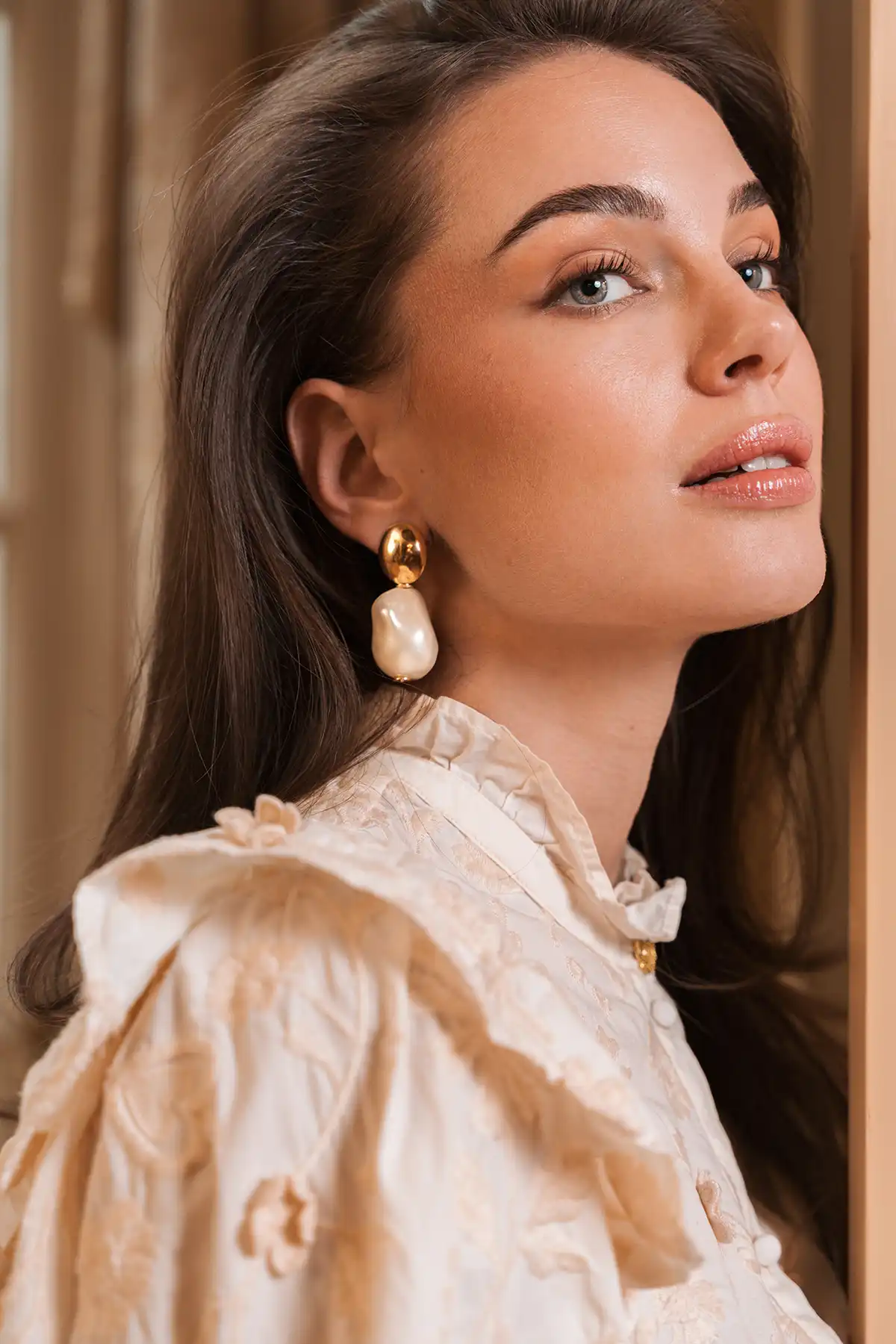 Pearl Earrings Irregular Stone L Bailey