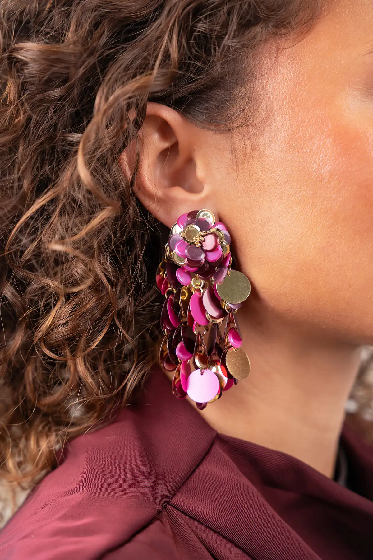 Rode Oorbellen Bold Sequin Wild Waterfall Suze