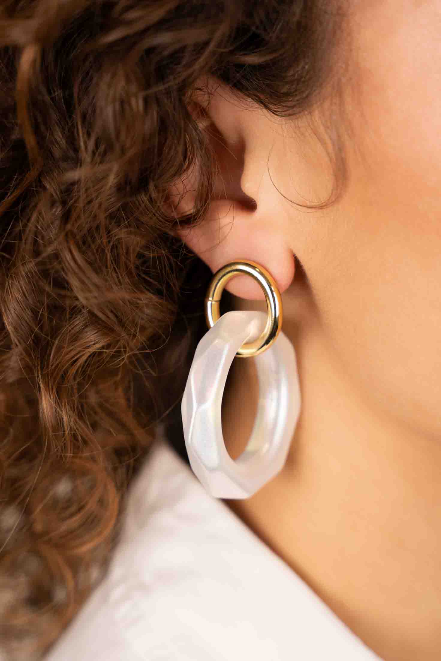 White Holo Earrings Debby Oval Llott-theme.productDescriptionPage.SEO.byTheBrand