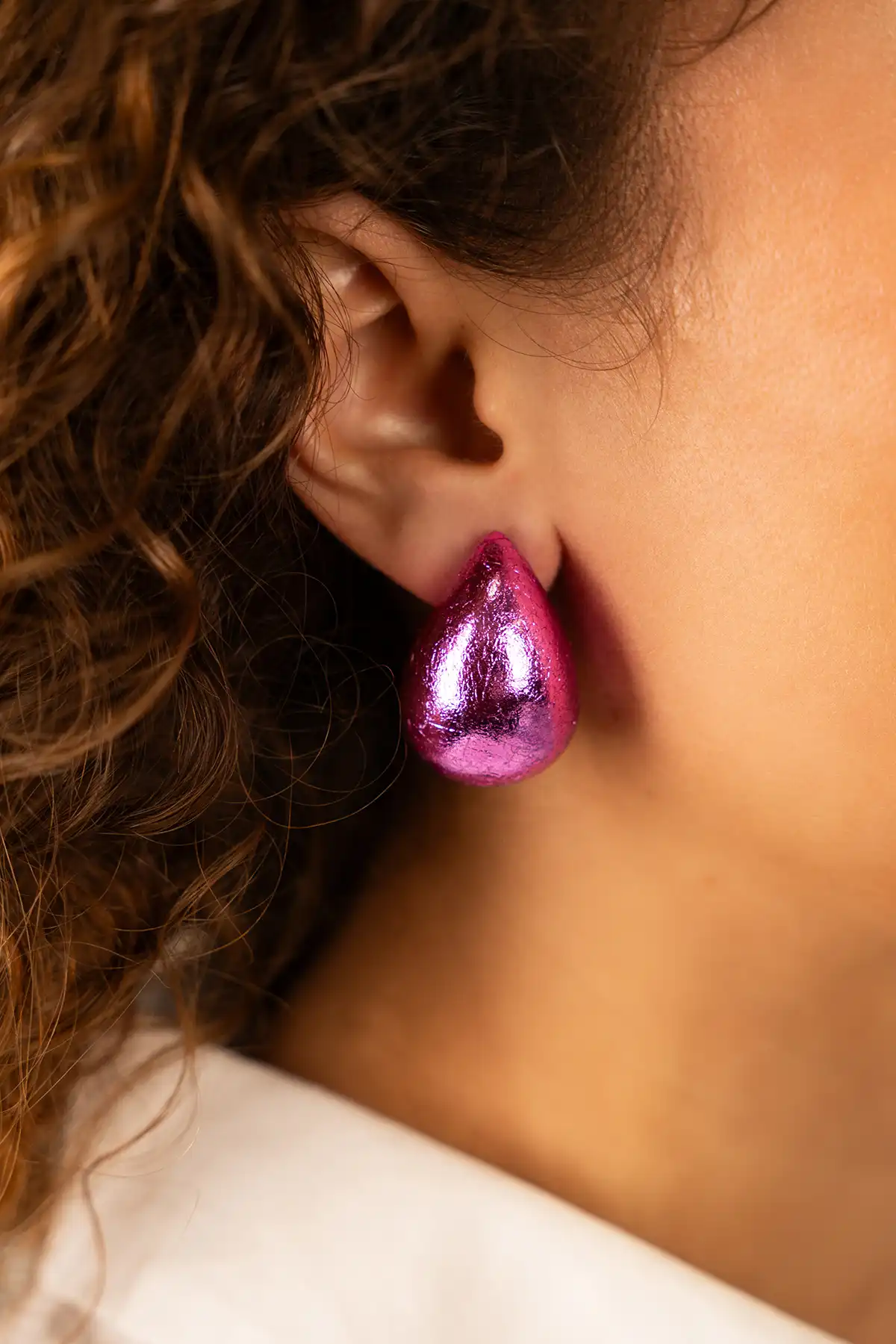 Wooden Earrings Scarlett Teardrop M Metallic Pink