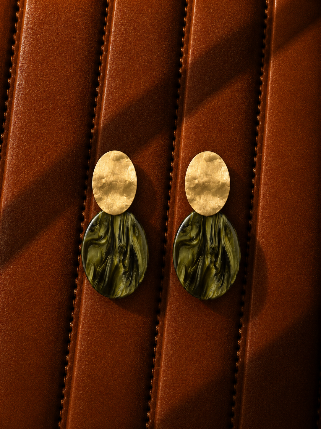 Groene Oorbellen Celia Closed Oval S