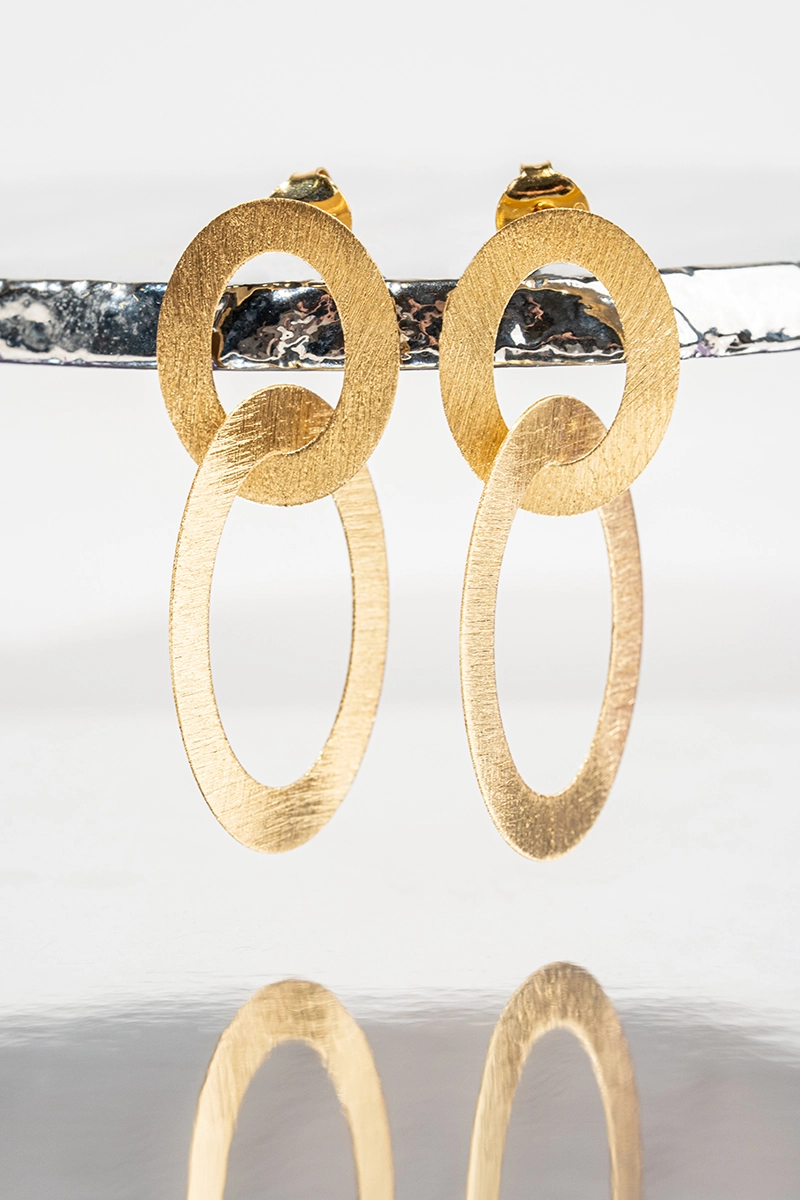 Klassische doppelte ovale Satin-Ohrringe