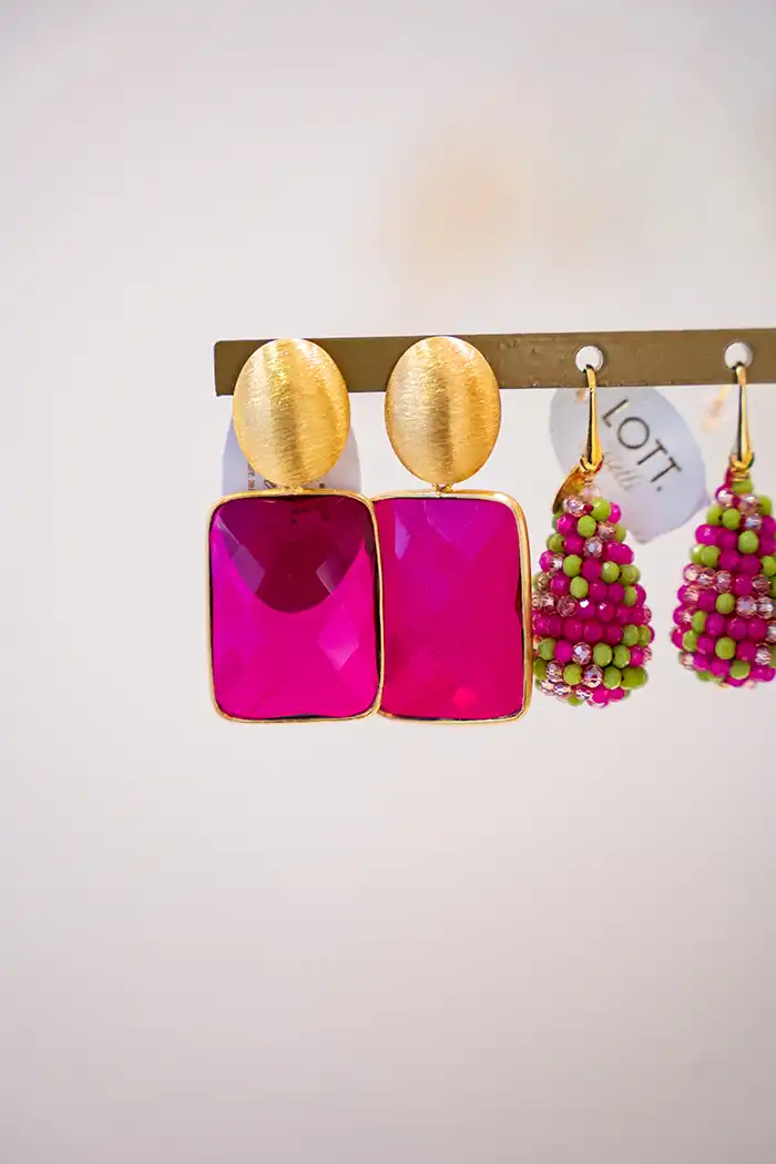 Fuchsia Oorbellen Jane vierkant quartzlott-theme.productDescriptionPage.SEO.byTheBrand