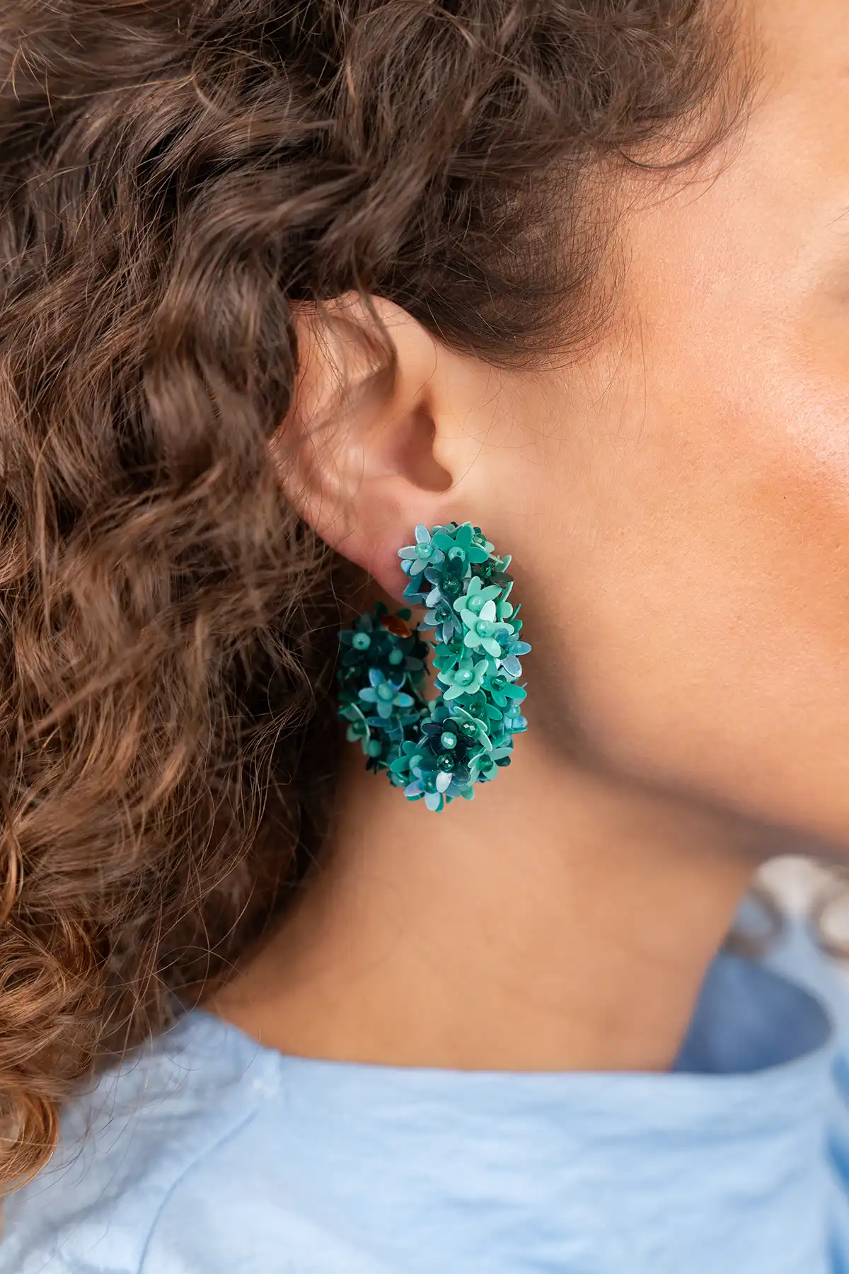 Turquoise Oorbellen Aila Sequin Oval Flower Creole Llott-theme.productDescriptionPage.SEO.byTheBrand