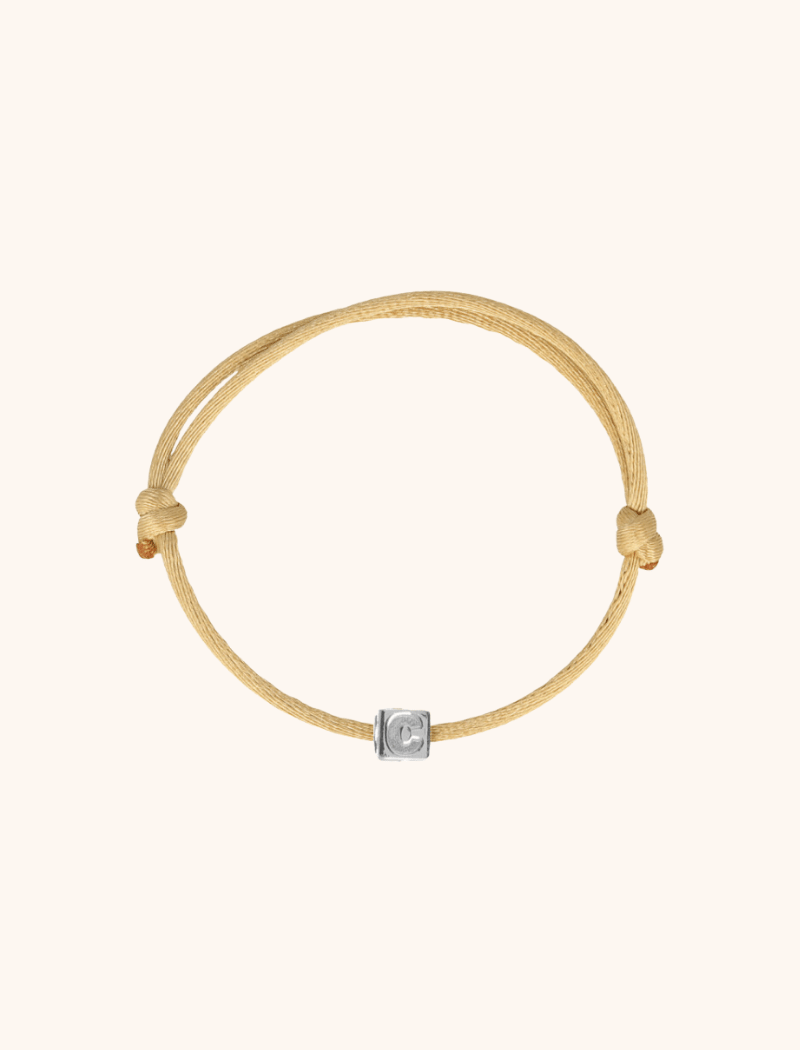 Zilveren initial cube armbandlott-theme.productDescriptionPage.SEO.byTheBrand Zilveren initial cube armbandlott-theme.productDescriptionPage.SEO.byTheBrand