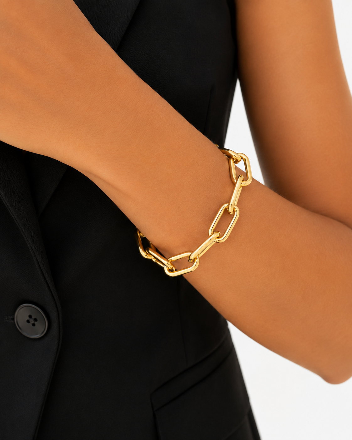 16.001 - gold colored soft gold paperclip medium