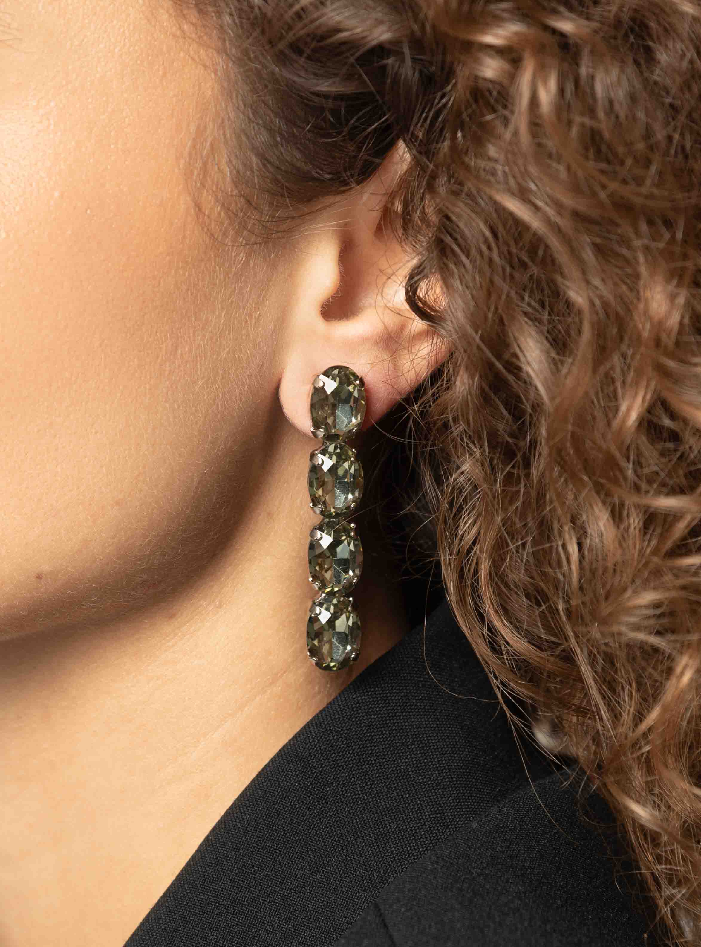 Maudi Earrings Oval Waterfall Four Stones S Black Diamond