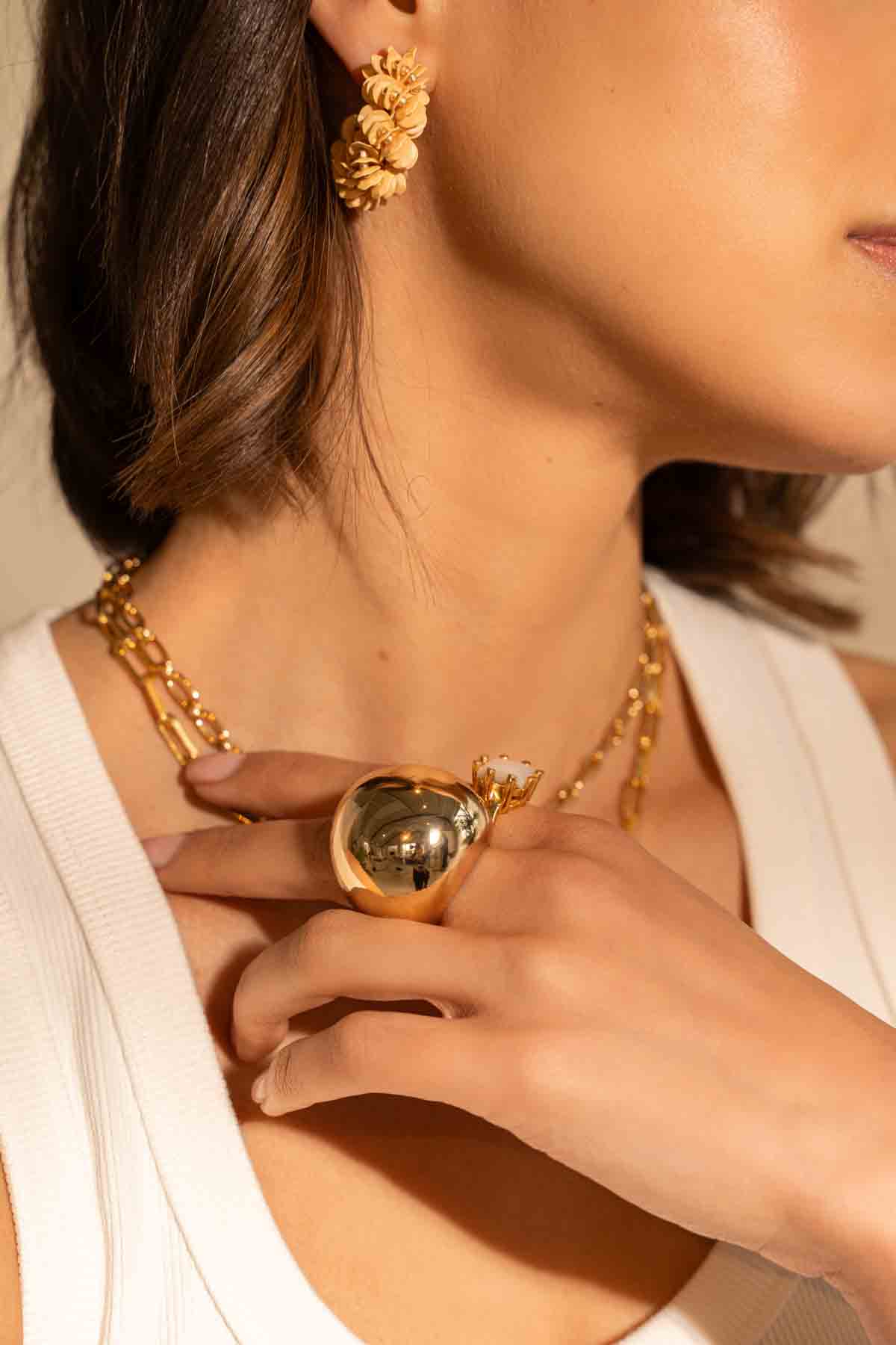 Gold-colored Resin Ring Statement Globe S