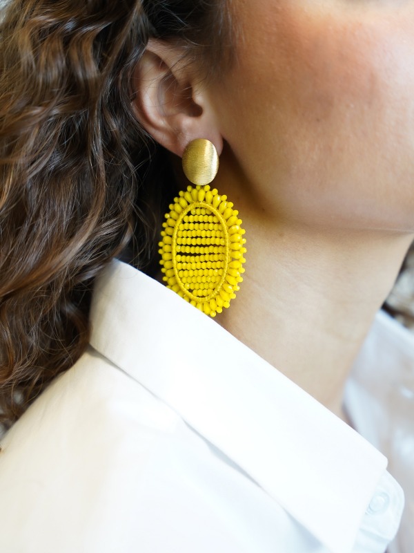 Yellow earrings Do oval 