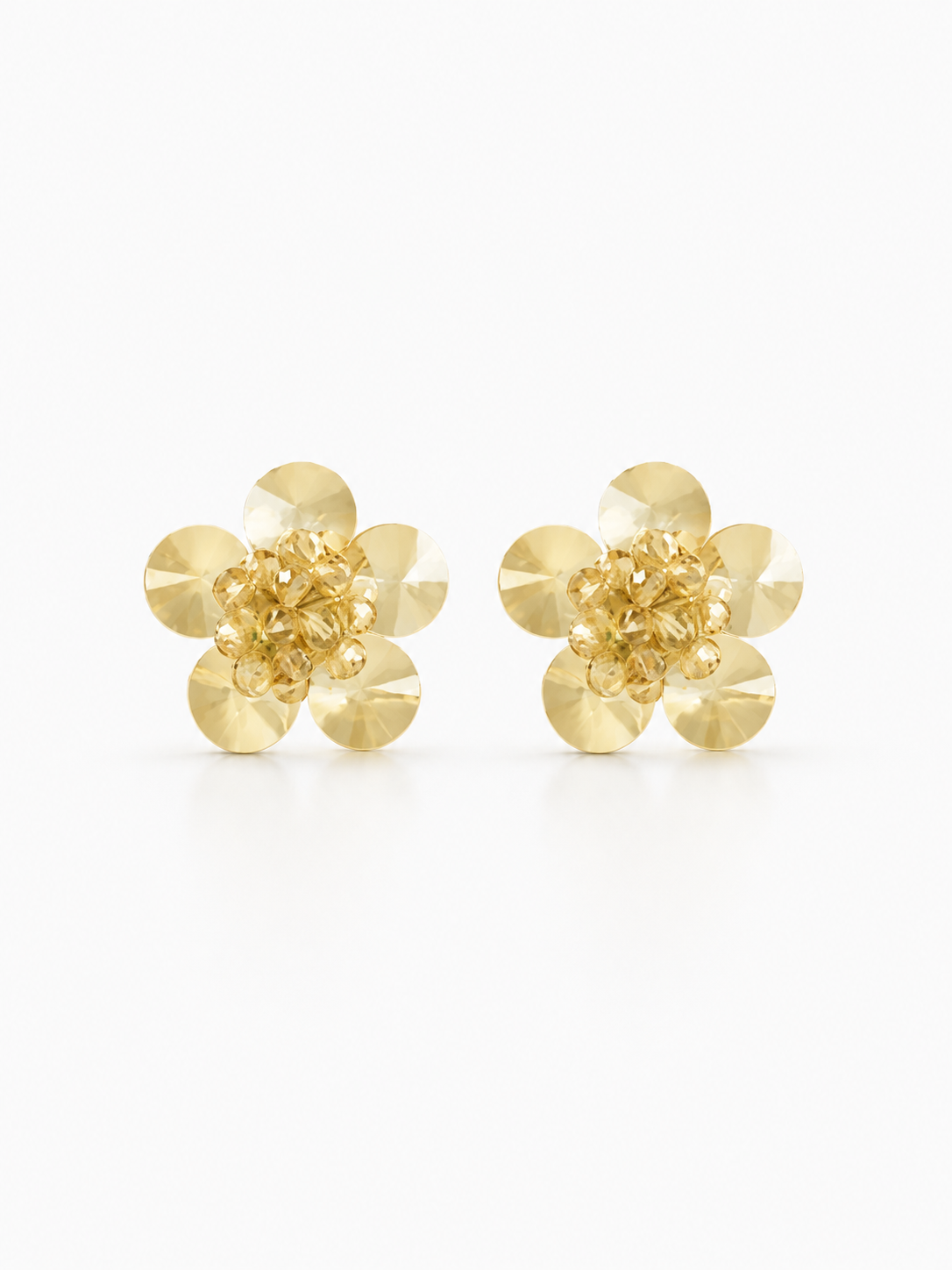 Teuntje – Earrings Flower Stud – Champagne