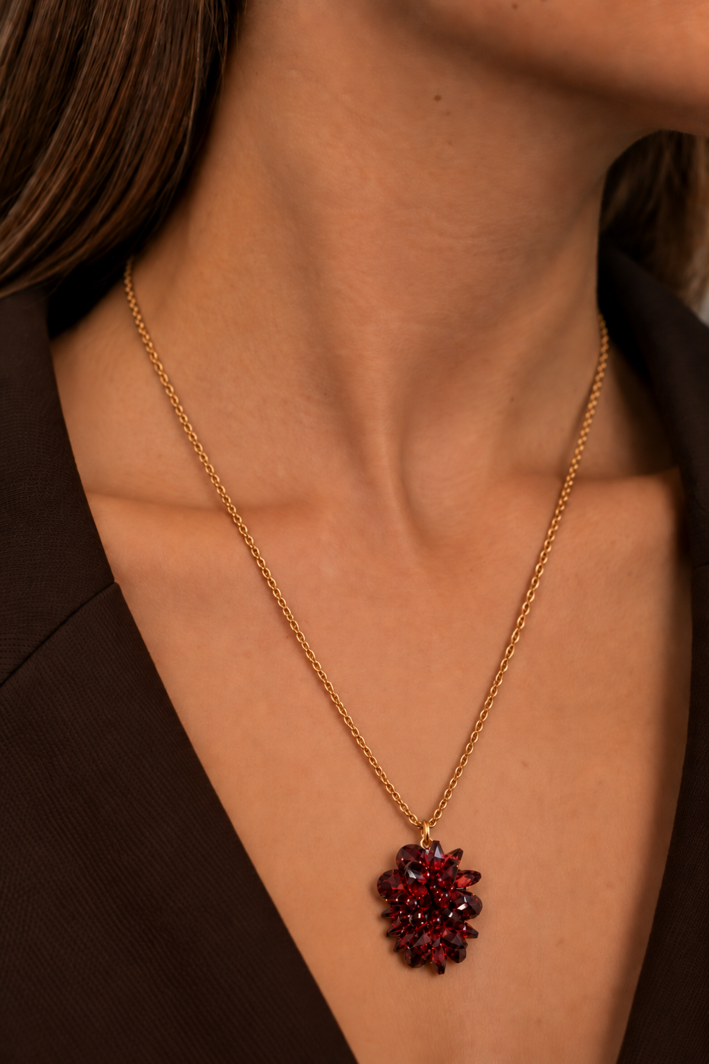 Bordeaux Thick Oval Crystal Sequins Necklace Sam